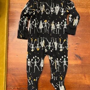 Skeleton Print Sleeper 3-6mo